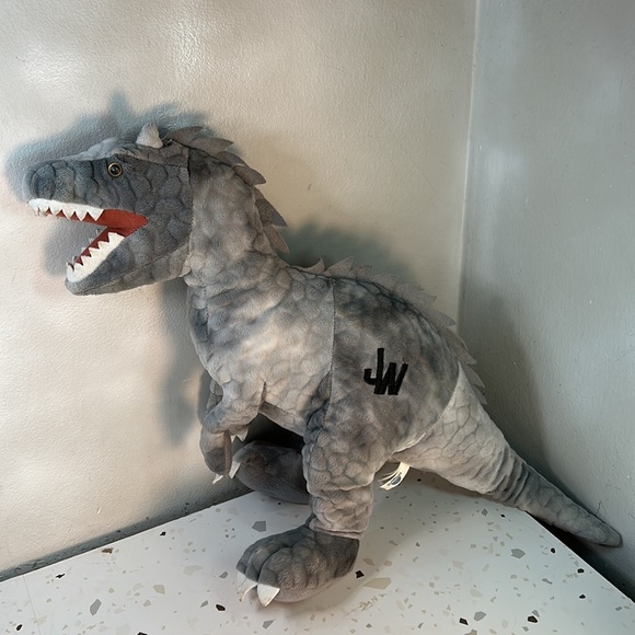 Jurassic World Gray Dinosaur Indominus Rex Plush - Picture 3 of 10